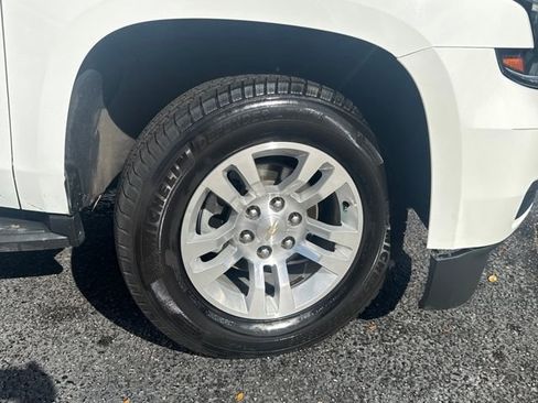Used 2018 Chevrolet Tahoe LT image 32