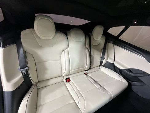 Used 2021 Tesla Model S Plaid image 21