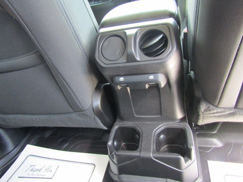 Used 2022 Jeep Gladiator Sport AWD/4WD image 20