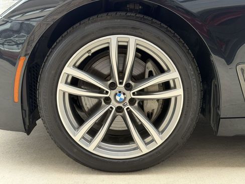 Used 2019 BMW 740i xDrive w/ M Sport Package image 15