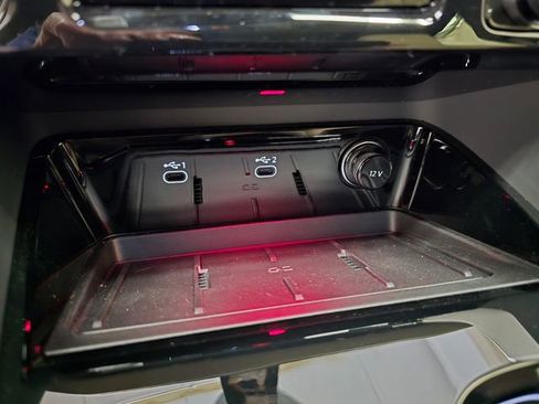 New 2025 Audi Q5 Prestige image 21