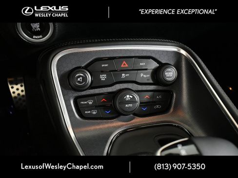 Used 2015 Dodge Challenger SXT Plus image 31