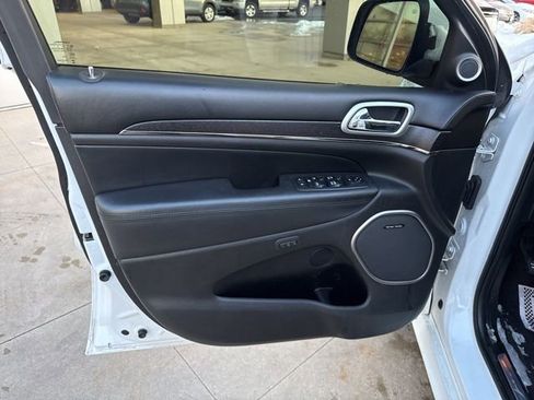 Used 2018 Jeep Grand Cherokee High Altitude image 23