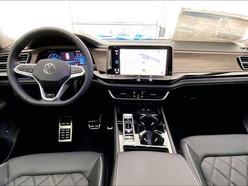 New 2026 Volkswagen Atlas SEL Premium R-Line image 6