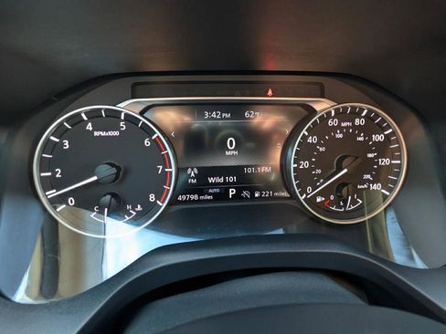 Used 2024 Nissan Rogue S image 17