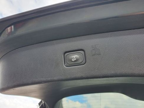 Used 2024 Ford Edge SEL w/ Convenience Package image 28