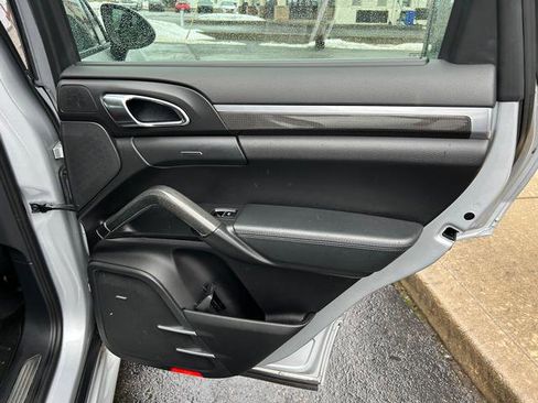 Used 2013 Porsche Cayenne GTS image 22