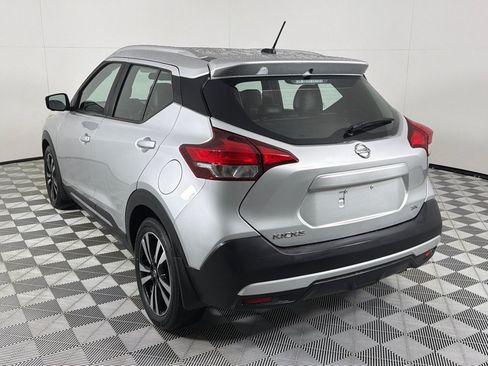 Used 2018 Nissan Kicks SR w/ Premium Package FWD image 7