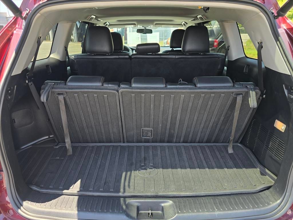Used 2016 Toyota Highlander XLE AWD/4WD image 26