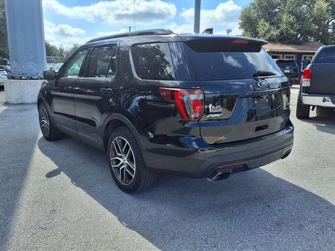 Used 2017 Ford Explorer Sport w/ Equipment Group 401A AWD/4WD image 5