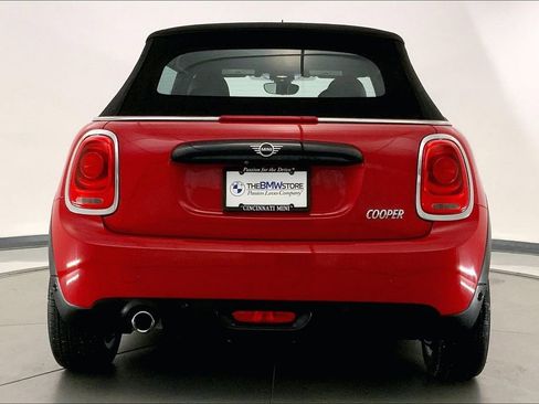 Used 2019 MINI Cooper Convertible w/ Signature Upholstery Package FWD image 3