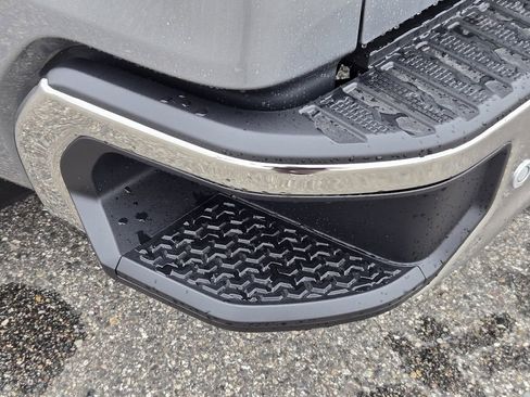 New 2026 GMC Sierra 1500 SLT w/ SLT Premium Plus Package image 12