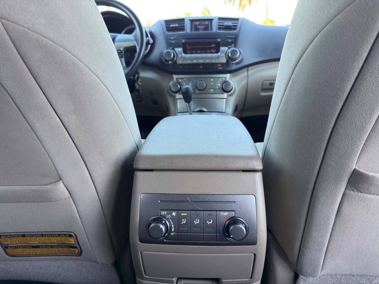 Used 2012 Toyota Highlander 4WD w/ Tech Pkg image 22