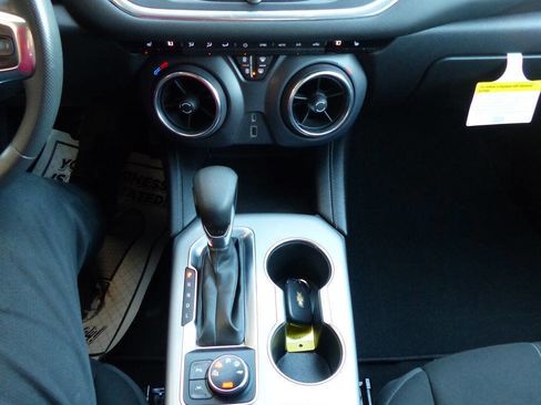 Used 2021 Chevrolet Blazer LT image 30