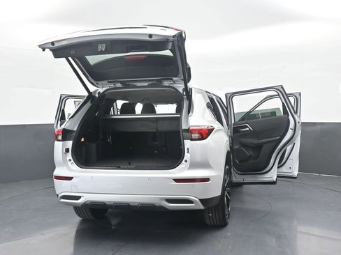 Used 2022 Mitsubishi Outlander SE image 80