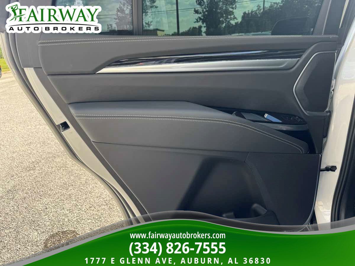 Used 2025 Cadillac Escalade Sport w/ Touring Package AWD/4WD image 33