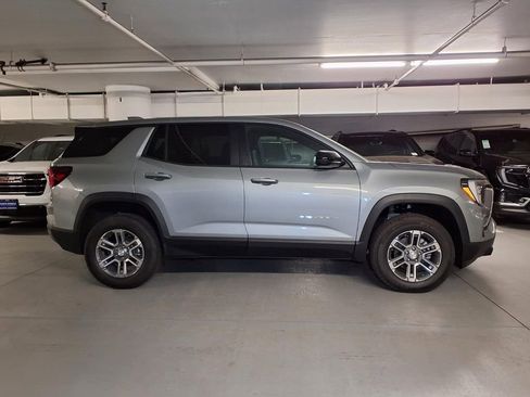 New 2026 GMC Terrain Elevation w/ LPO, Floor Liner Package FWD image 4
