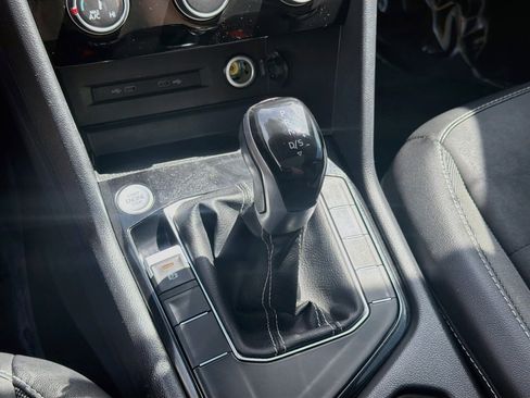 Certified 2023 Volkswagen Taos SE FWD image 15