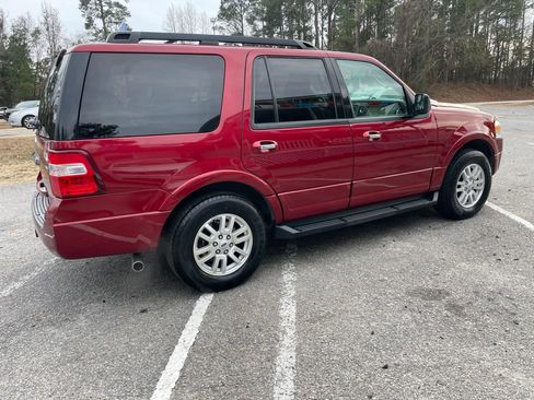 Used 2014 Ford Expedition XLT image 7