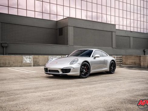 Used 2013 Porsche 911 Carrera RWD image 19