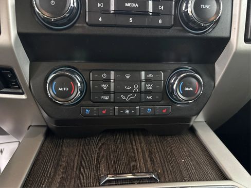 Used 2020 Ford F350 Lariat w/ Lariat Ultimate Package image 26