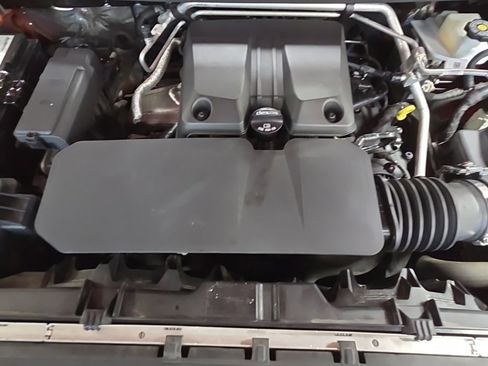 Used 2023 Chevrolet Colorado Trail Boss w/ Technology Package image 48