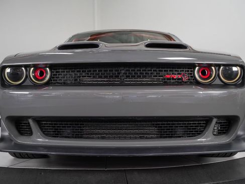 Used 2019 Dodge Challenger SRT Hellcat Redeye RWD image 16