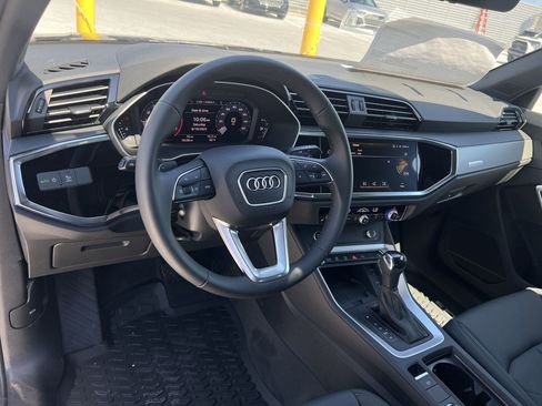 Used 2025 Audi Q3 2.0T Premium AWD/4WD image 4