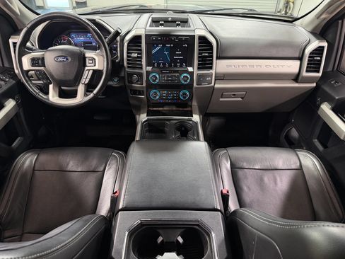 Used 2019 Ford F250 Lariat w/ Lariat Ultimate Package AWD/4WD image 22