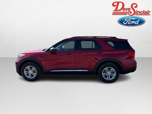 Used 2023 Ford Explorer XLT w/ Equipment Group 202A AWD/4WD image 10