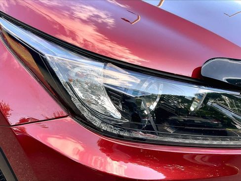 Used 2019 Toyota Highlander SE w/ Nightshade Edition AWD/4WD image 26