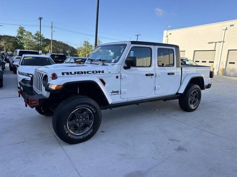 Used 2022 Jeep Gladiator Rubicon AWD/4WD image 3