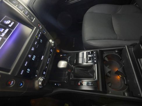 Used 2021 Lexus GX 460 Premium image 33