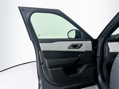Used 2026 Land Rover Range Rover Velar S image 11