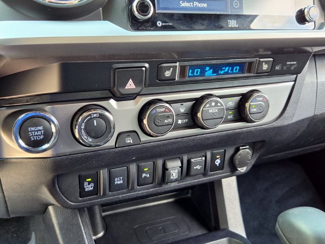 Used 2022 Toyota Tacoma Limited AWD/4WD image 23