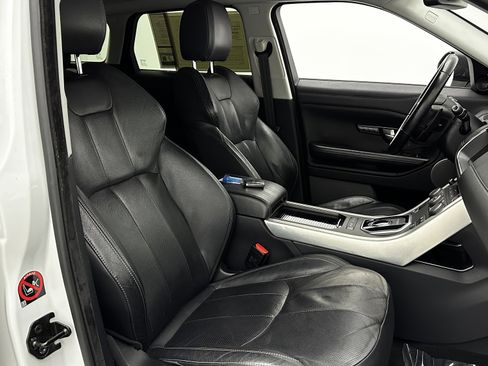 Used 2017 Land Rover Range Rover Evoque SE Premium image 38