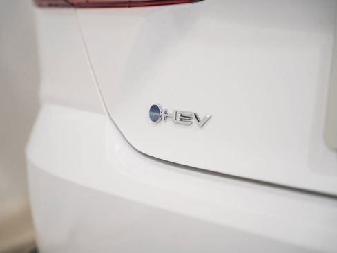 New 2026 Toyota Camry SE FWD image 7