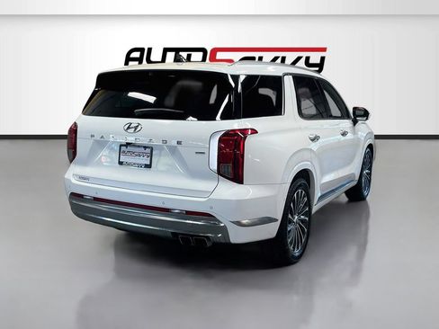 Used 2023 Hyundai Palisade Calligraphy w/ Cargo Package AWD/4WD image 7