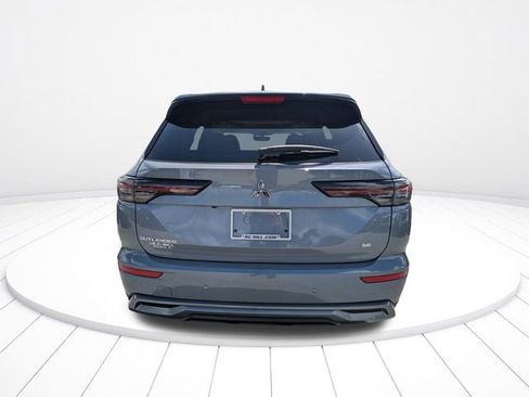 New 2026 Mitsubishi Outlander SE FWD image 5