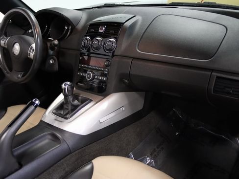 Used 2007 Saturn Sky w/ Premium Trim Pkg image 51