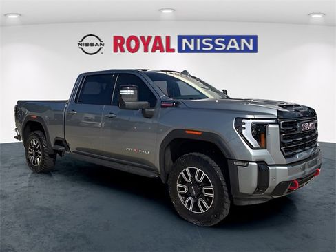 Used 2025 GMC Sierra 2500 AT4 w/ AT4 Premium Plus Package image 1