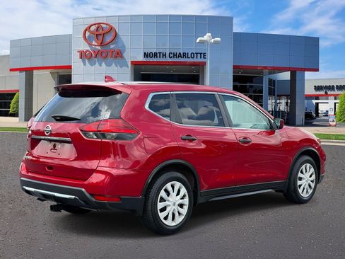 Used 2017 Nissan Rogue S w/ S Family Package FWD image 6
