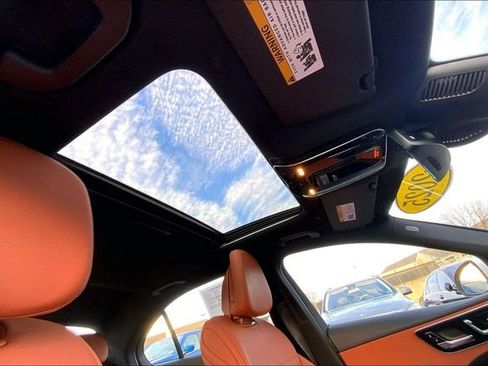 Used 2025 Mercedes-Benz C 300 4MATIC Sedan image 11