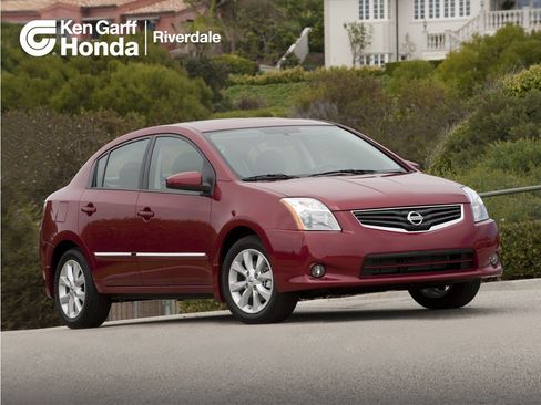 Used 2011 Nissan Sentra 2.0 S w/ Convenience Pkg FWD image 1