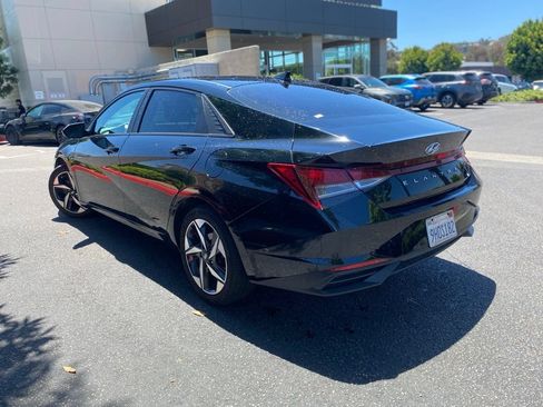 Certified 2023 Hyundai Elantra SEL w/ Convenience Package FWD image 4