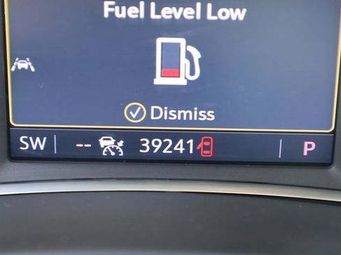 Used 2024 GMC Terrain AT4 w/ Infotainment Package II image 14