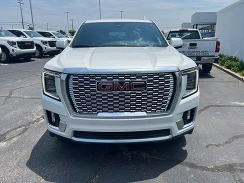 Certified 2023 GMC Yukon Denali w/ Denali Reserve Package AWD/4WD image 9
