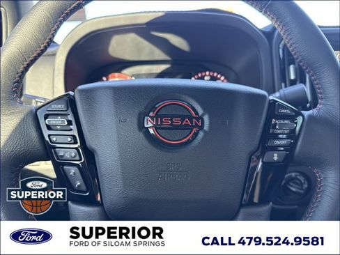 Used 2025 Nissan Frontier PRO-4X image 20