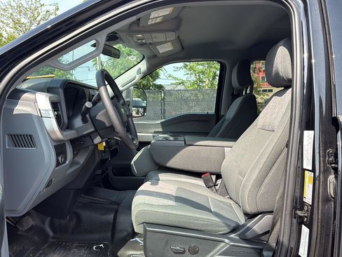 Used 2025 Ford F250 XLT w/ FX4 Off-Road Package AWD/4WD image 9
