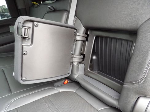 Used 2023 GMC Sierra 3500 Denali w/ Denali Ultimate Package image 35